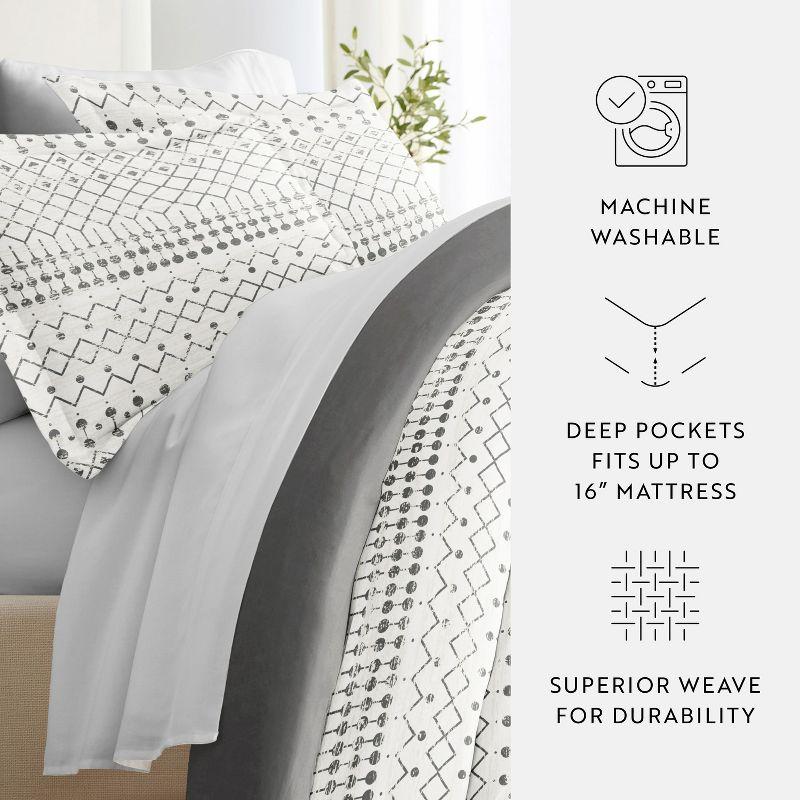 Etched Gate Pattern Reversible Duvet Cover Set