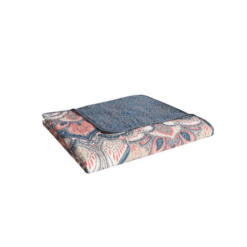 VCNY Casablanca Bohemian Microfiber / Polyester Standard Damask Quilt Set