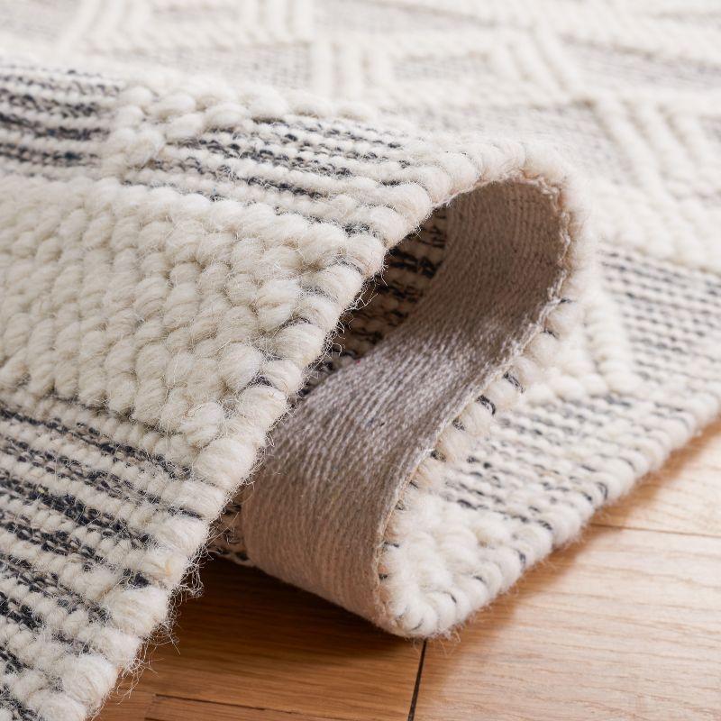 Natura NAT307 Power Loomed Runner Rug - Ivory/Black - 2'3"x8' - Safavieh.