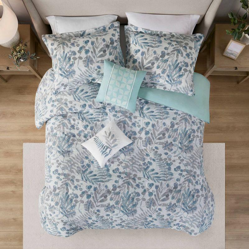 Blue and White Seersucker 5-Piece Duvet Cover Set with Throw Pillows