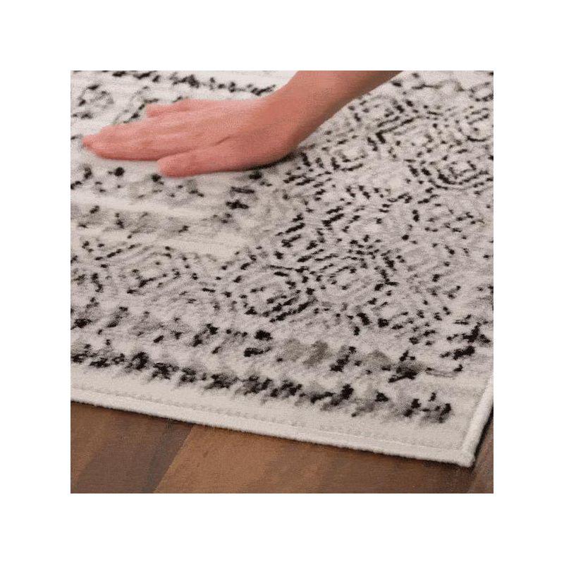 Hauteloom Greig Area Rug