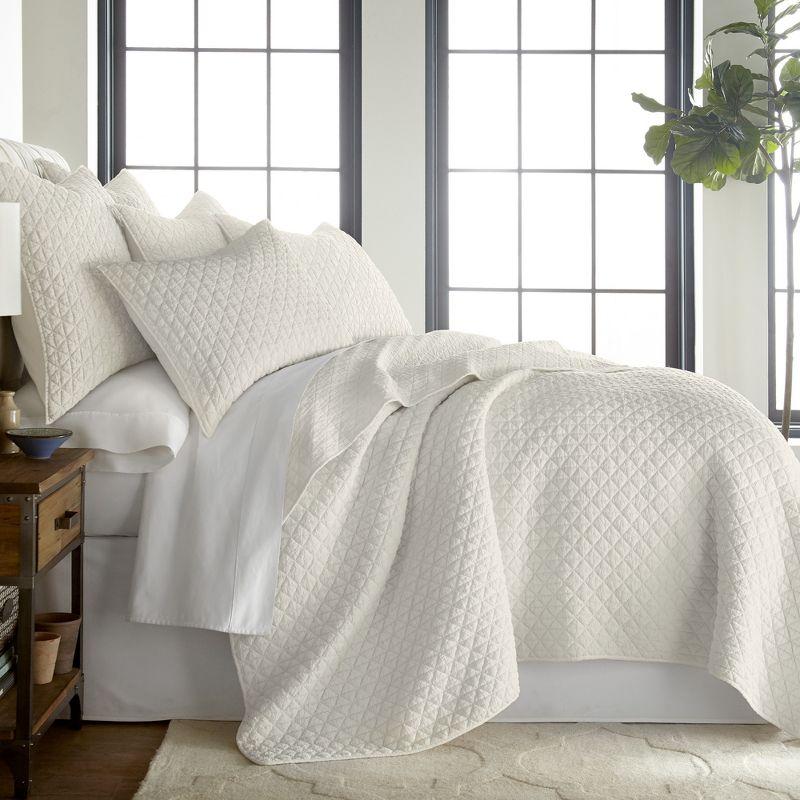 Cream Twin Microfiber Reversible Quilt Set