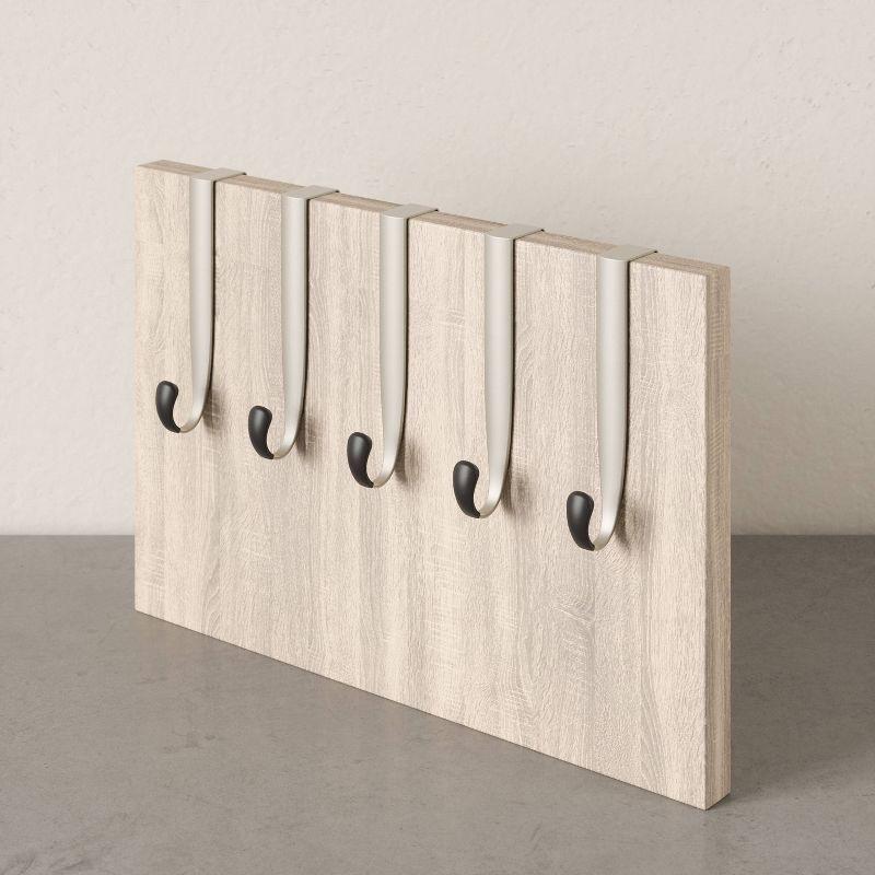 Over-The-Door Schnook Hanger