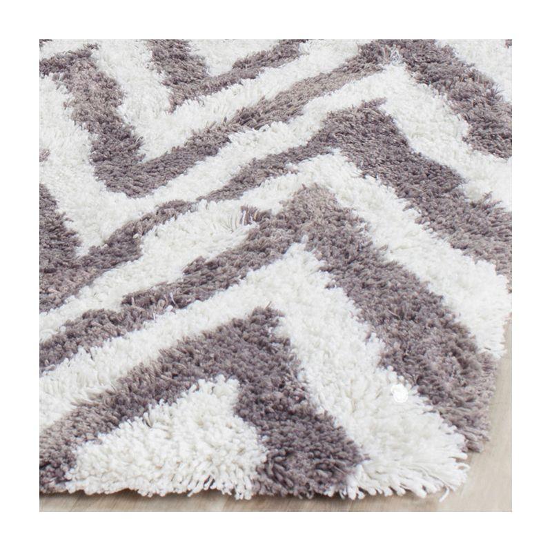 Chevron Shag SG250 Hand Tufted Indoor Area Rug - Ivory/Grey - 5'x5' - Safavieh