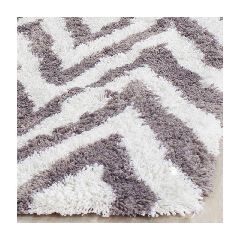 Shag SG250 Hand Tufted Area Rug  - Safavieh