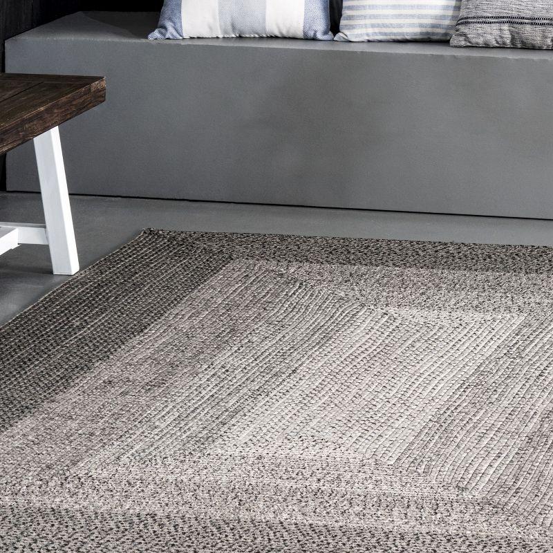 Nuloom Jayda Braided Gradience Indoor/Outdoor Outdoor - Charcoal 5' x 8'