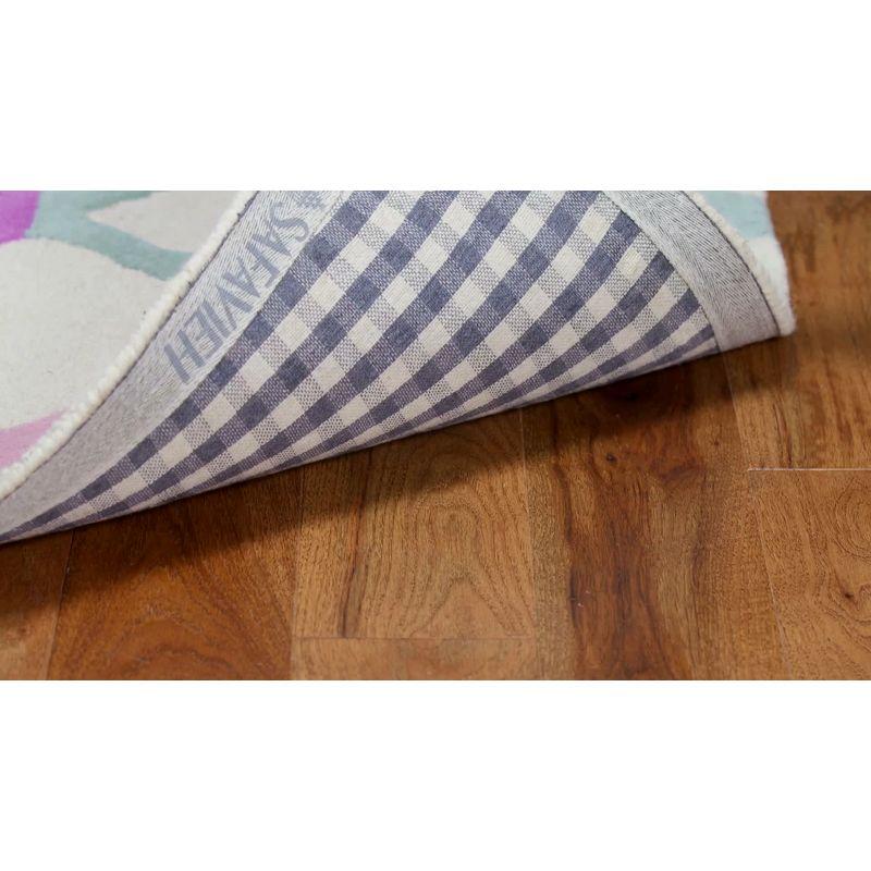 Safavieh Kids SFK102 Hand Tufted Indoor Area Rug - Ivory/Multi - 8'x10' - Safavieh
