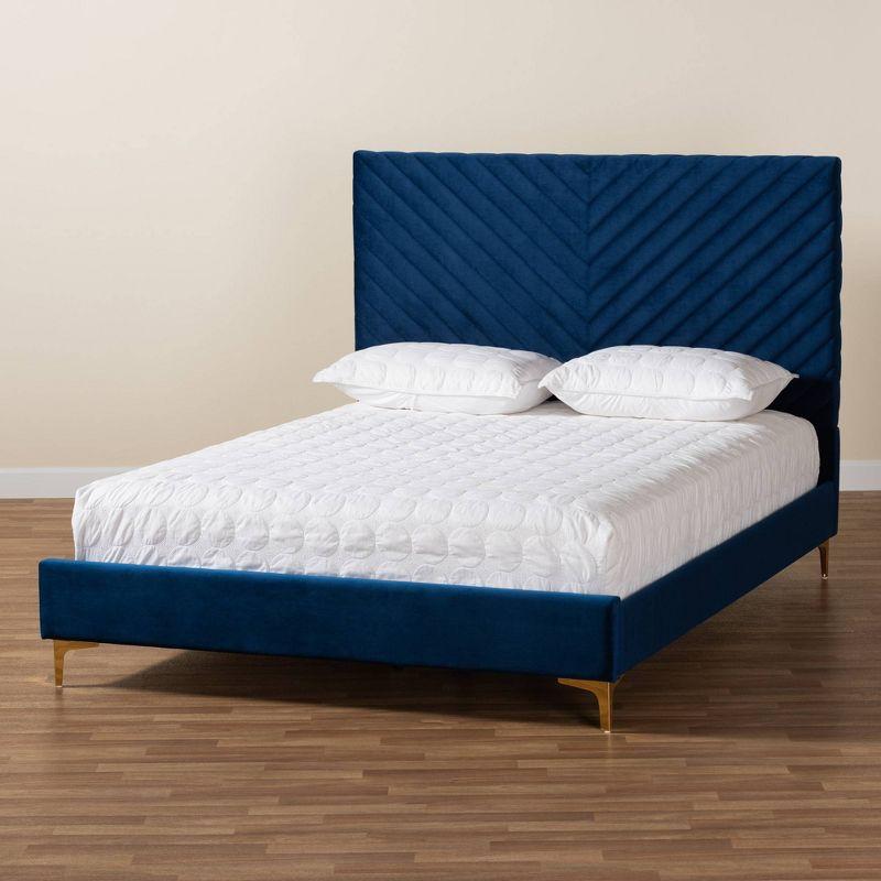 King Fabrico Velvet Fabric Upholstered and Metal Platform Bed Navy Blue/Gold - Baxton Studio
