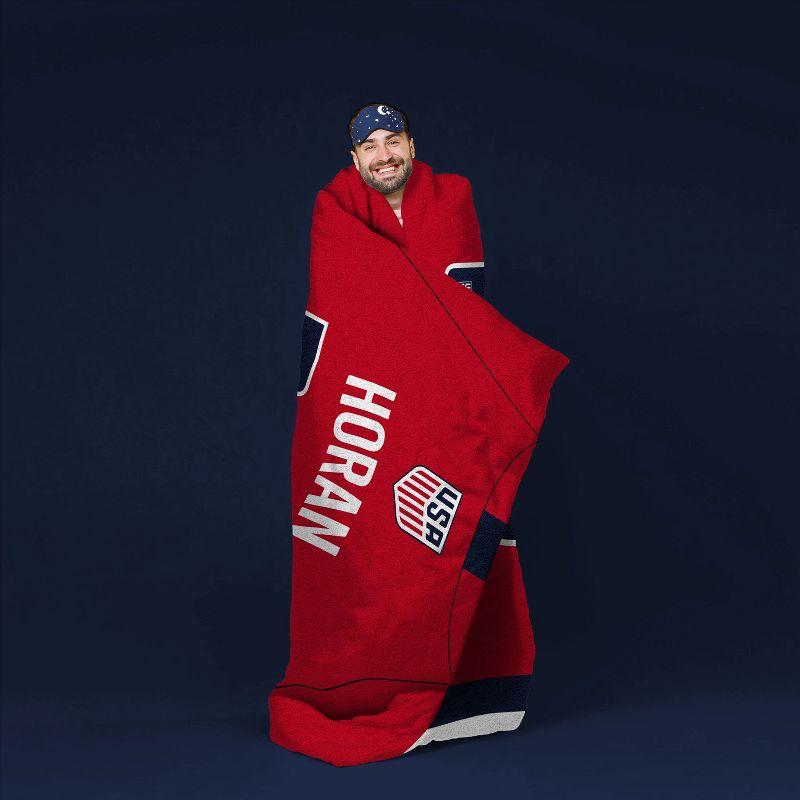Sleep Squad US Women's Soccer Lindsey Horan 60 x 80 Raschel Plush Blanket