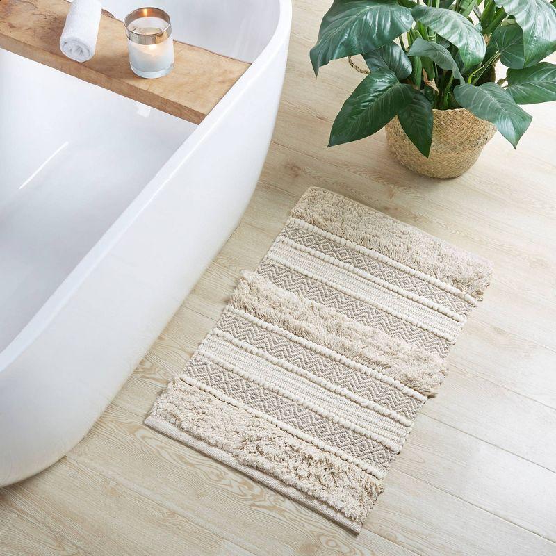 Natural Shaggy Striped Hand-Woven Bathroom Rug 20" x 32"