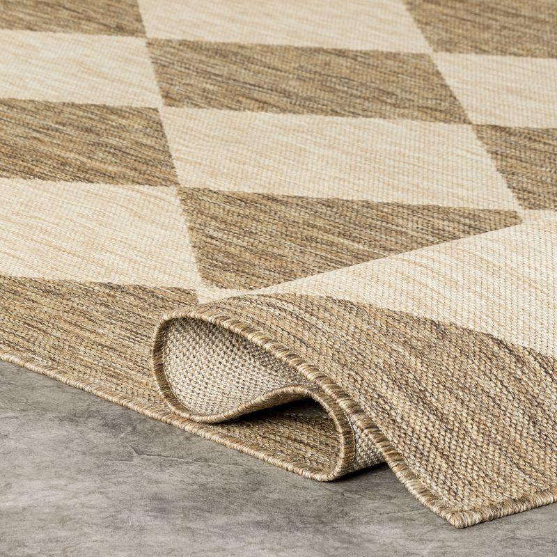 Beige and Brown Diamond Trellis Indoor/Outdoor Area Rug