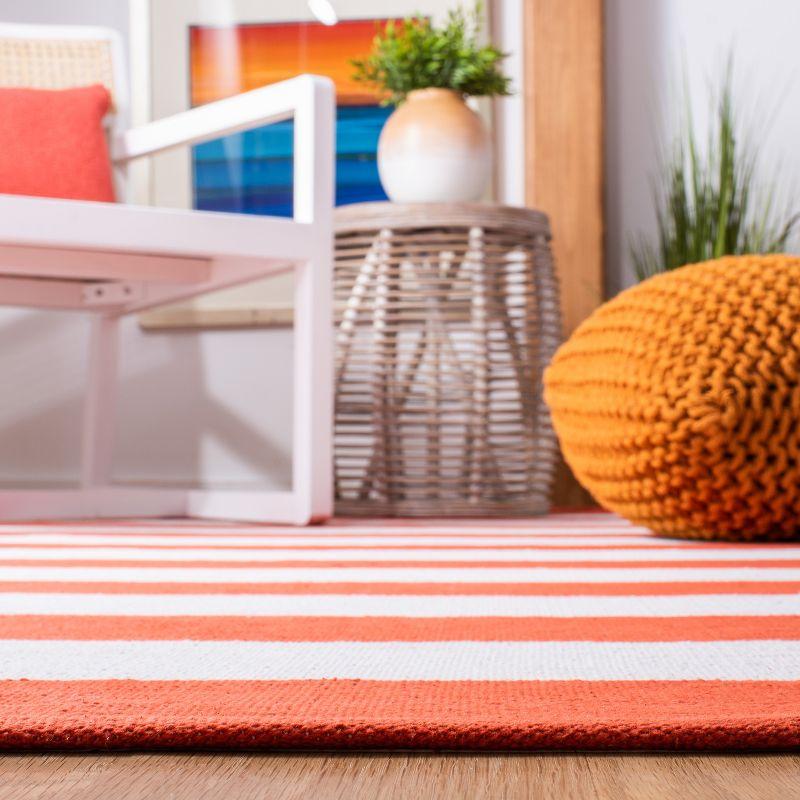 Montauk MTK712 Hand Woven Indoor Accent Rug - Rust/Ivory - 4'x6' - Safavieh