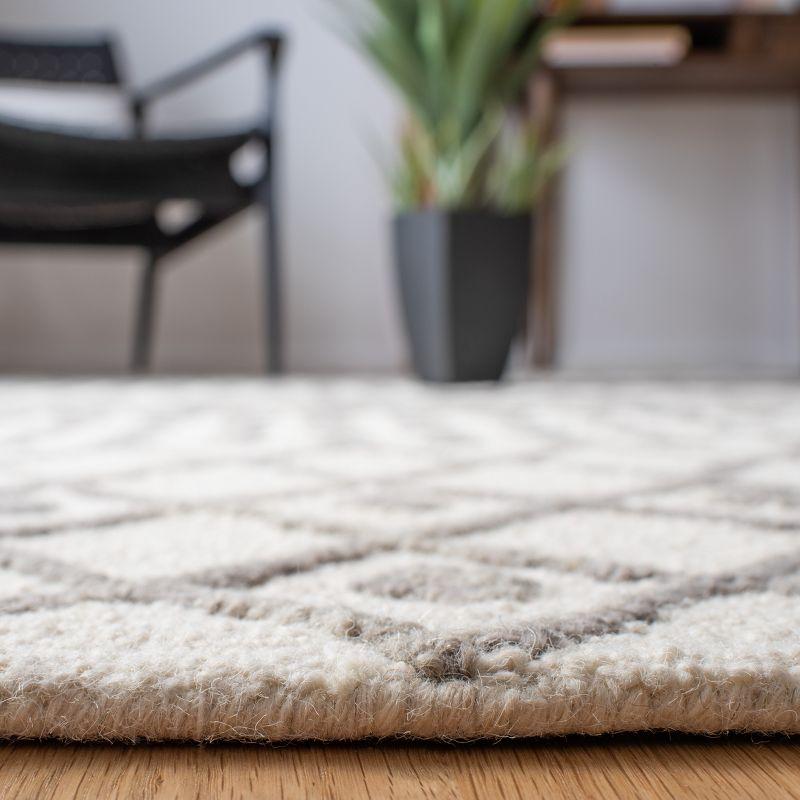 Blossom BLM115 Hand Tufted Area Rug - Ivory/Grey - 6'x6' - Safavieh.
