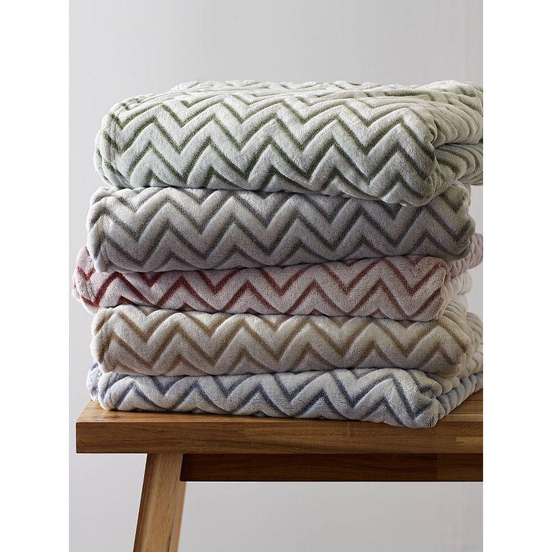 50"x60" Chevron Plush Throw Blanket - Design Imports