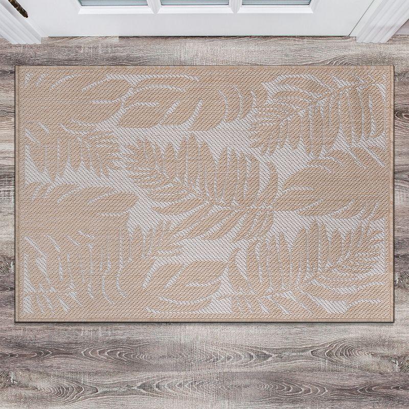 World Rug Gallery Floral Leaves Textured Flat Weave Indoor/Outdoor Area Rug - NATURAL 2'x3'
