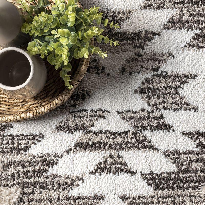 Nuloom Adelade Southwestern 4x6 Shag Indoor Area Rug for Living Room Bedroom Dining Room Nursery Kitchen, Beige/Ivory