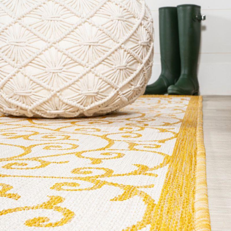 5' x 5' Madrid Vintage Filigree Textured Weave Indoor/Outdoor Area Rug, Cream/Yellow - JONATHAN Y
