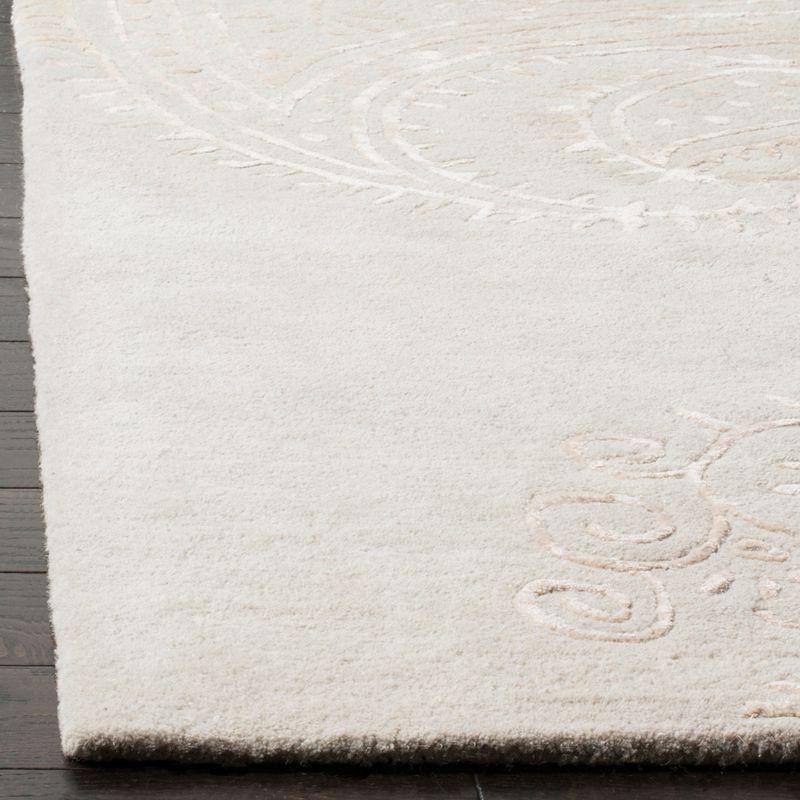 Ivory Elegance 8' x 10' Hand-Tufted Wool & Viscose Area Rug