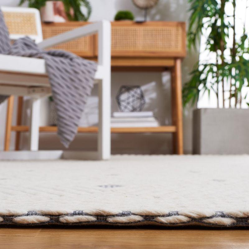 Marbella MRB426 Hand Woven Indoor Accent Rug - Ivory/Grey - 3'x5' - Safavieh