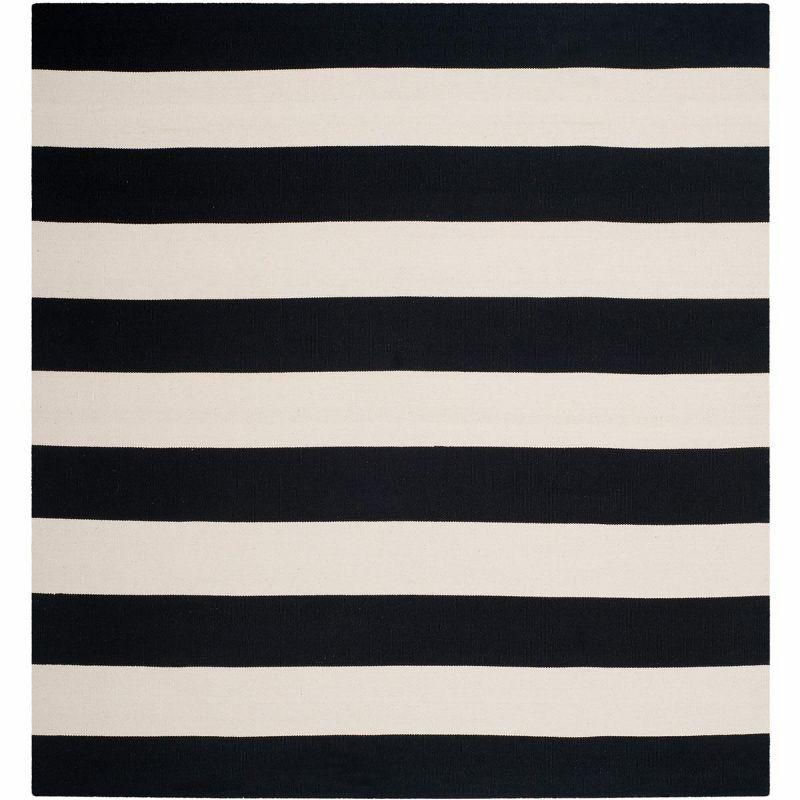 Coastal Charm Black and Ivory Cotton 4' Square Handwoven Rug