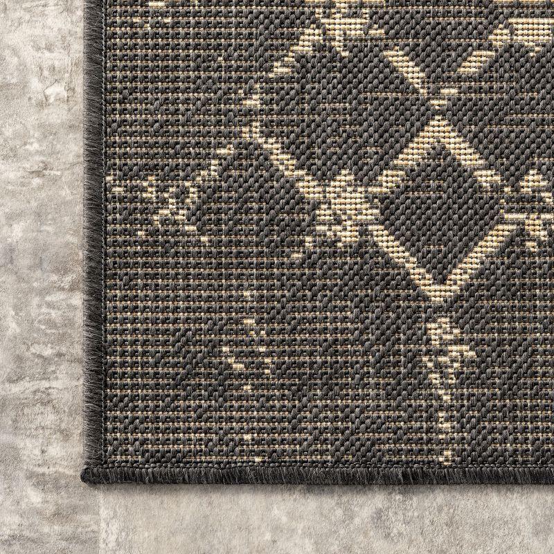 Nuloom Grayson Moroccan Trellis Indoor and Outdoor Area Rug, Gray, 6'7"x9'