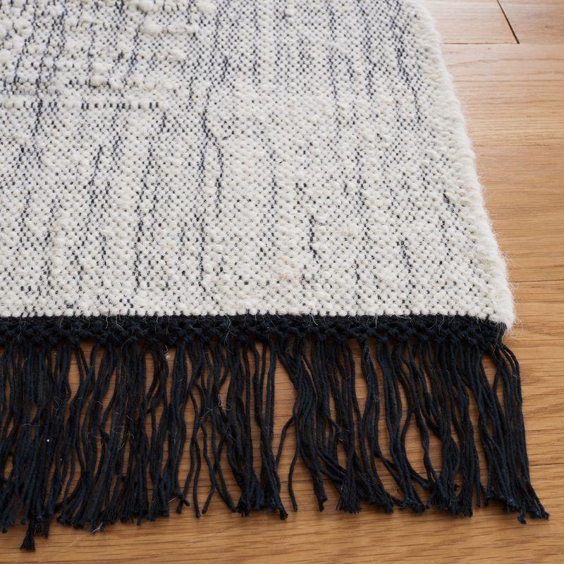 Hand-tufted Artisan Black Cotton 6' Square Area Rug