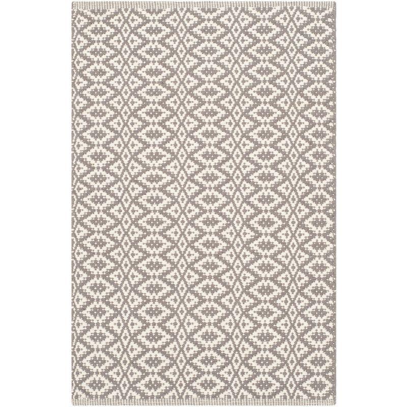 Montauk MTK716 Hand Woven Indoor Accent Rug - Ivory/Grey - 2'6"x4' - Safavieh