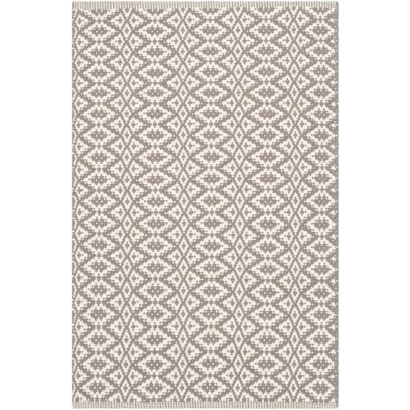 Montauk MTK716 Hand Woven Indoor Rug - Safavieh