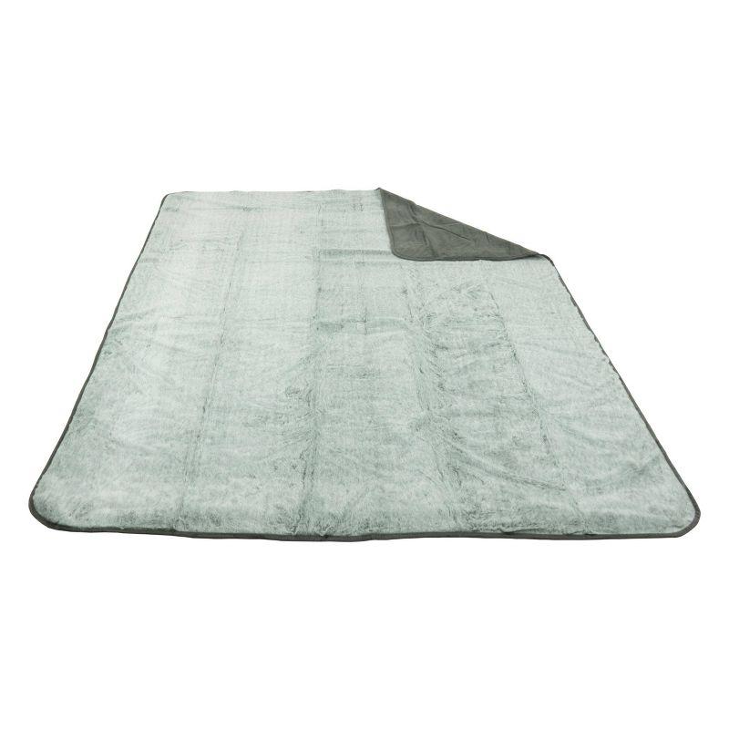 Arlee Cozy Waterproof Pet Throw