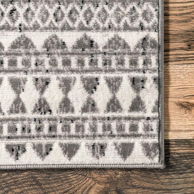 Nuloom Catherina Trellis 4x6 Indoor Area Rug for Living Room Bedroom Dining Room Kitchen, Grey/Ivory