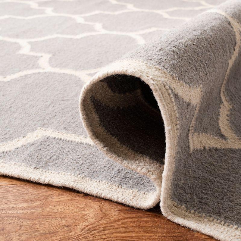 Handwoven Geometric Wool Area Rug in Dark Grey/Ivory, 5' x 8'