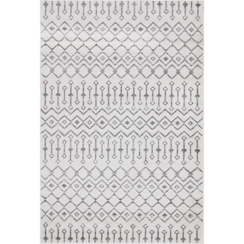 Ivory Trellis 6' x 9' Rectangular Stain-resistant Synthetic Rug