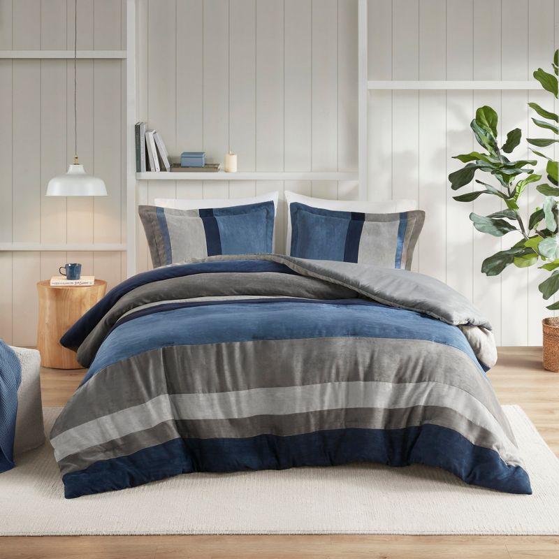Luxe Quilted Comforter Set Modern Transitional Design, All Season Down Alternative Warm Bedding Matching Shams, Bedskirt, Decorative Pillow,Cal King
