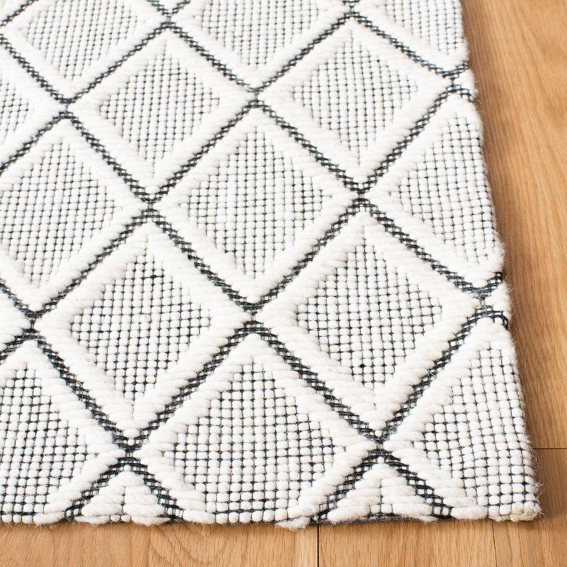 Marbella MRB321 Hand Woven Indoor Runner Rug - Ivory/Black - 2'3"x9' - Safavieh