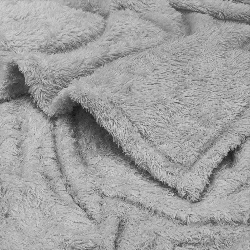 Pavilia Hand Woven Throw Blanket