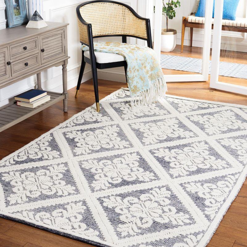 Vermont VRM306 Hand Woven Indoor Area Rug - Ivory/Navy - 4'x6' - Safavieh