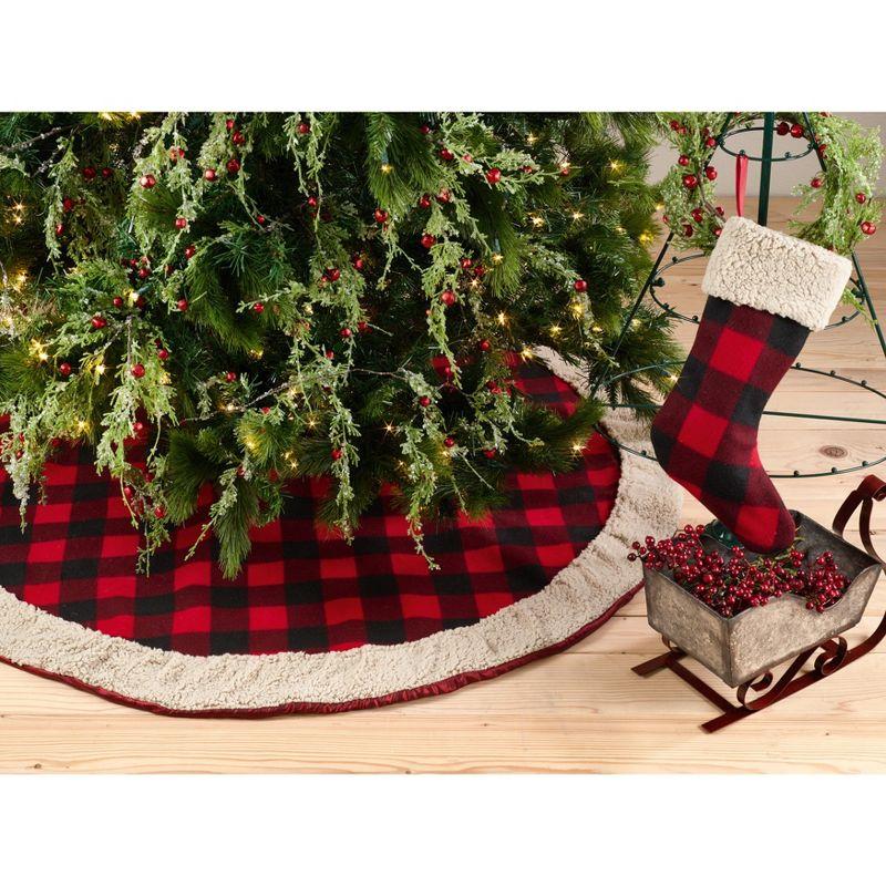 Saro Lifestyle Buffalo Plaid Christmas Tree Skirt