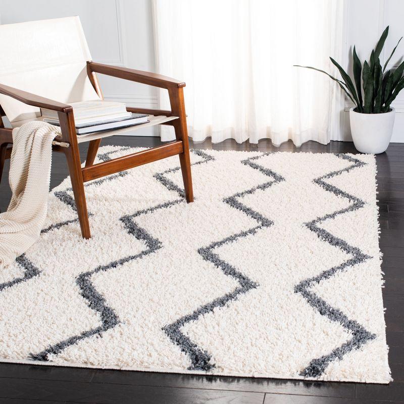 Venus Shag VNS680 Power Loomed Area Rug - Ivory/Dark Grey - 5'3"x7'6" - Safavieh.