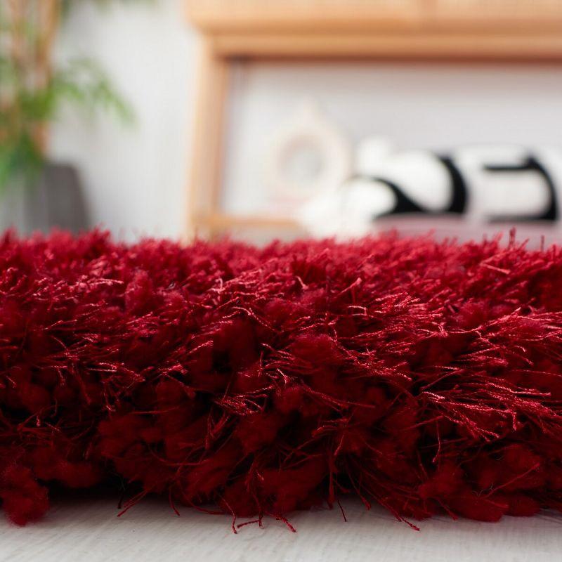Luxe Shag SGX160 Hand Tufted Indoor Area Rug - Red - 8' Round - Safavieh