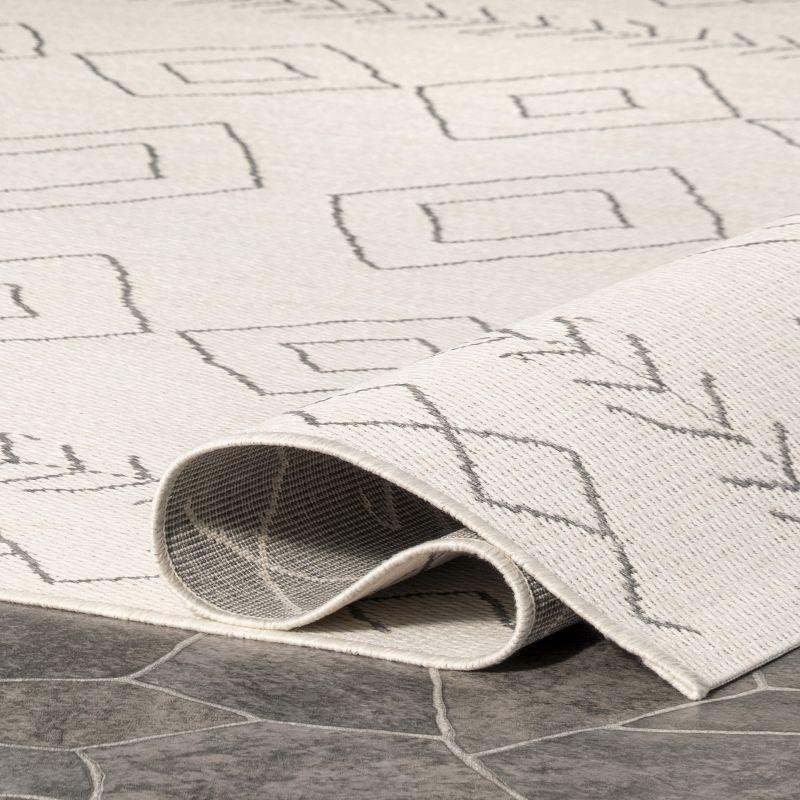 Nuloom Serna Diamond 8x11 Indoor/Outdoor Area Rug for Living Room Patio Deck Front Porch Kitchen, Ivory/Dark Grey