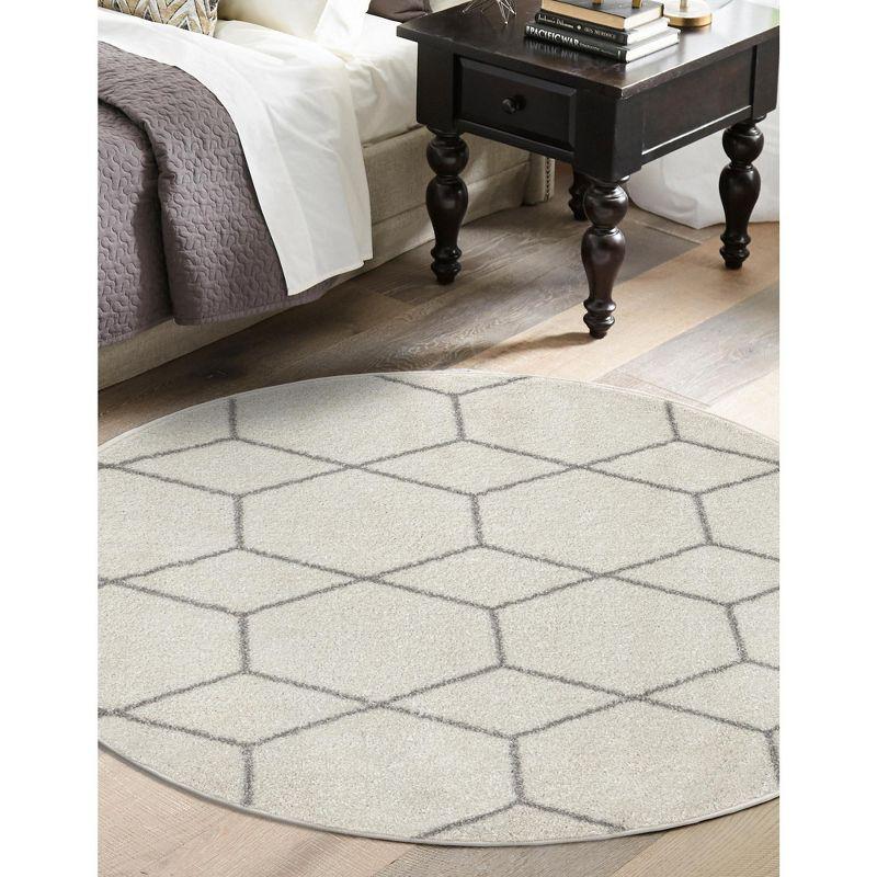 Unique Loom 6' 0 x 6' 0 Trellis Frieze Geometric Ivory Area Rug