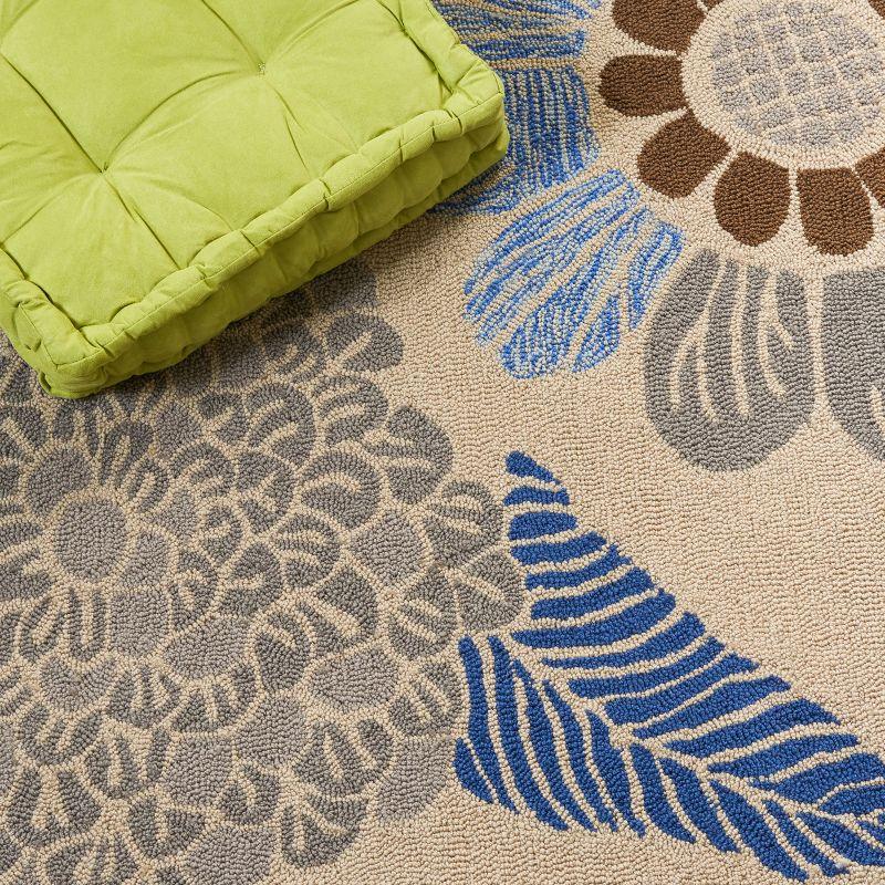 Four Seasons FRS391 Hand Hooked Indoor Area Rug - Grey - 4'x6' - Safavieh