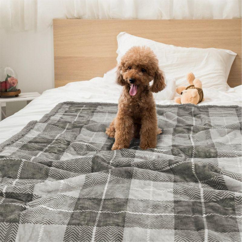 PetAmi Waterproof Dog Blanket for Bed Couch Sofa Cover, Reversible Faux Shearling Fleece Pet Throw