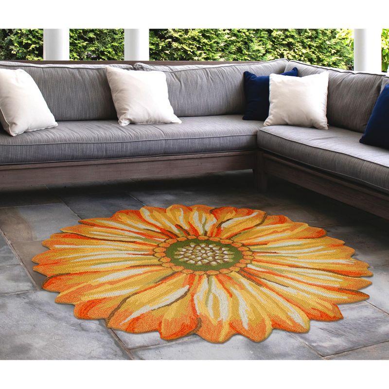 Liora Manne Frontporch Sunflower Indoor/Outdoor Rug Yellow 5' Round