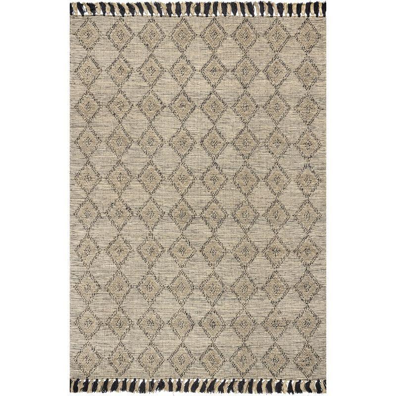 Nuloom Britta Textured Diamond Tassel Indoor Area Rug