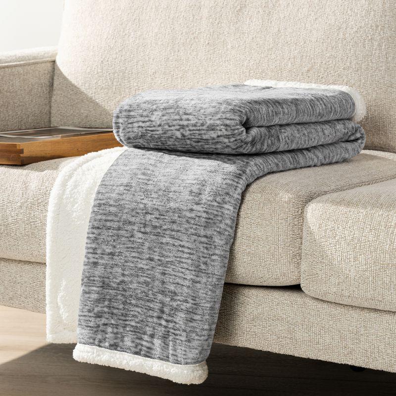 PAVILIA Fleece Plush Microfiber Throw Blanket for Couch, Sofa and Bed, Reversible