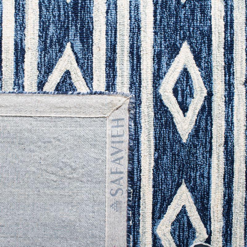 Micro-Loop MLP153 Hand Tufted Indoor Accent Rug - Navy/Ivory - 2'6"x4' - Safavieh