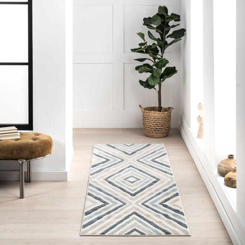 Nuloom Neveah Contemporary Chevron Indoor Area Rug