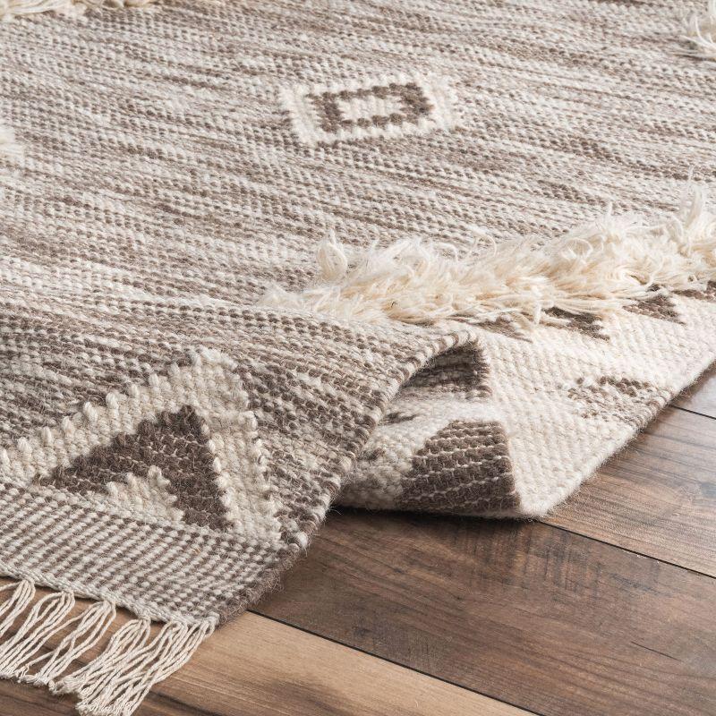 Nuloom Savannah Geometric 2x3 Wool Accent Indoor Area Rug for Living Room Bedroom Dining Room Entryway Kitchen, Beige/Ivory