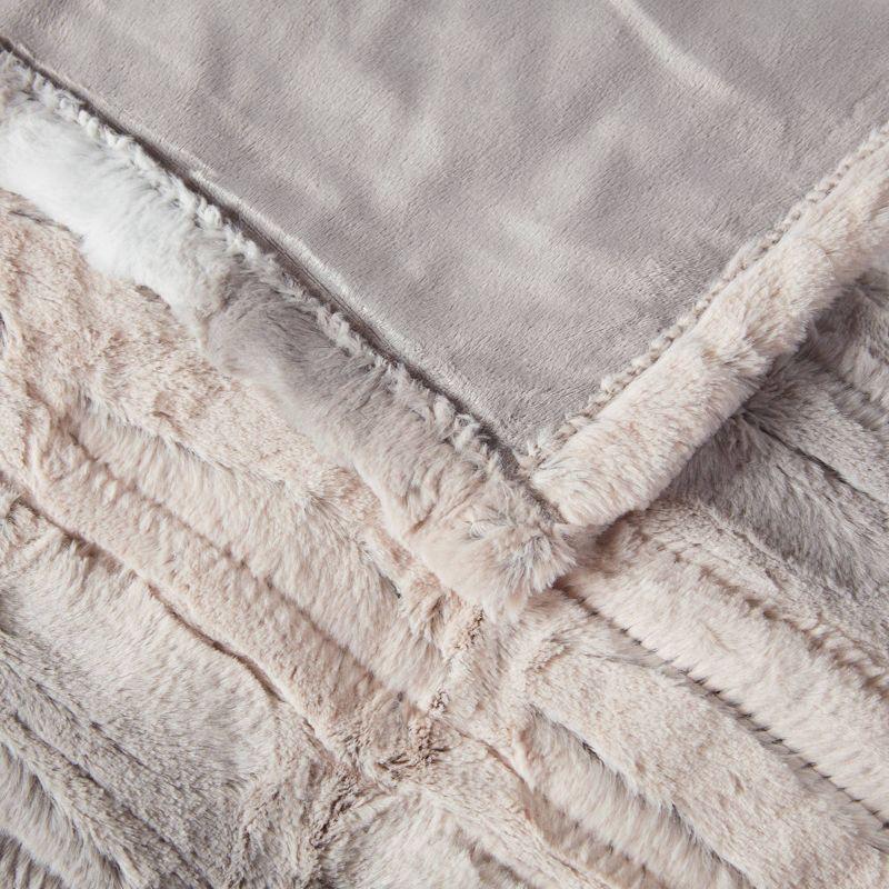 Beautyrest Zuri Oversized Heated Faux Fur Throw